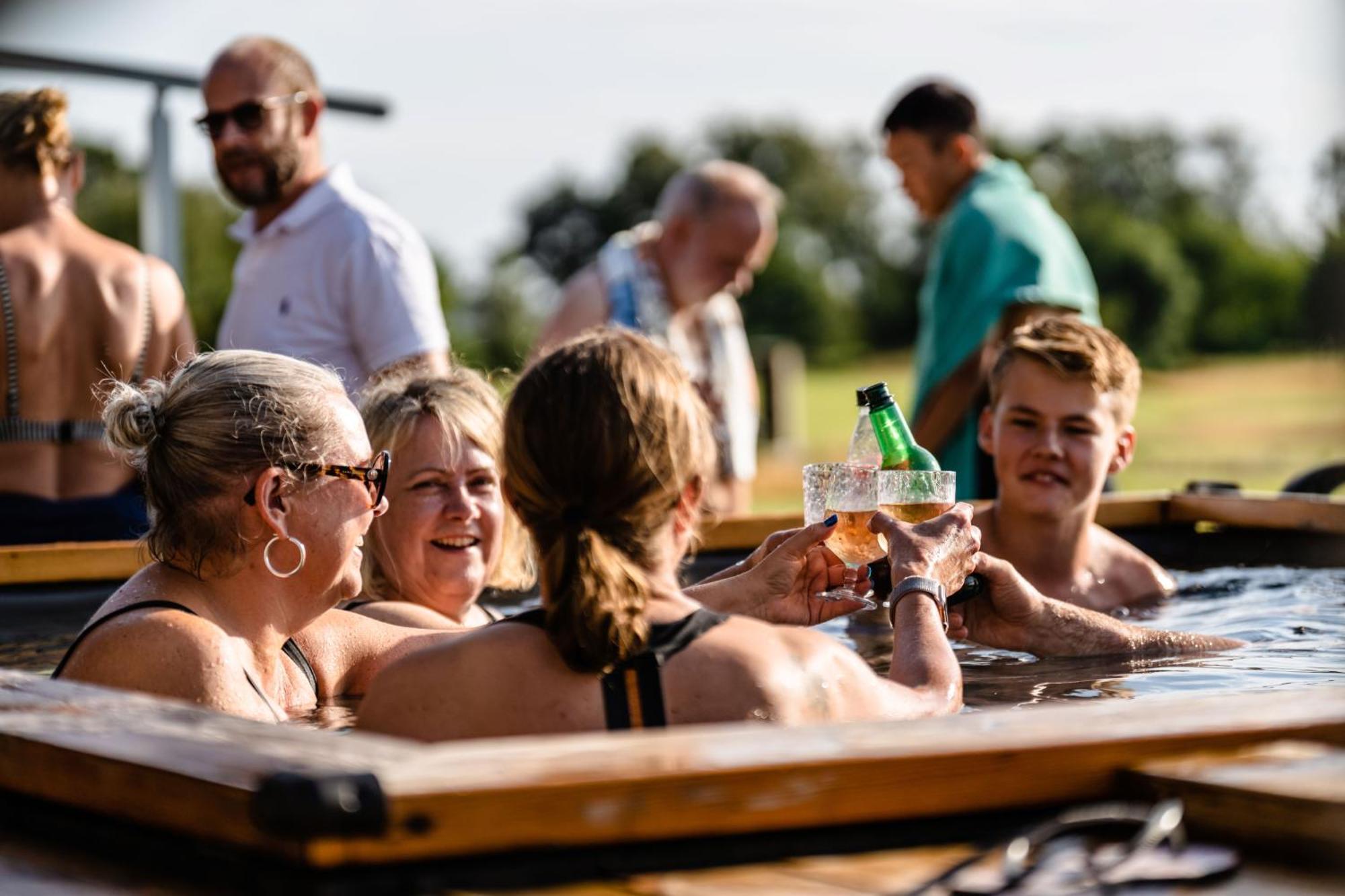 Halmstad Golfarena Stugor Экстерьер фото