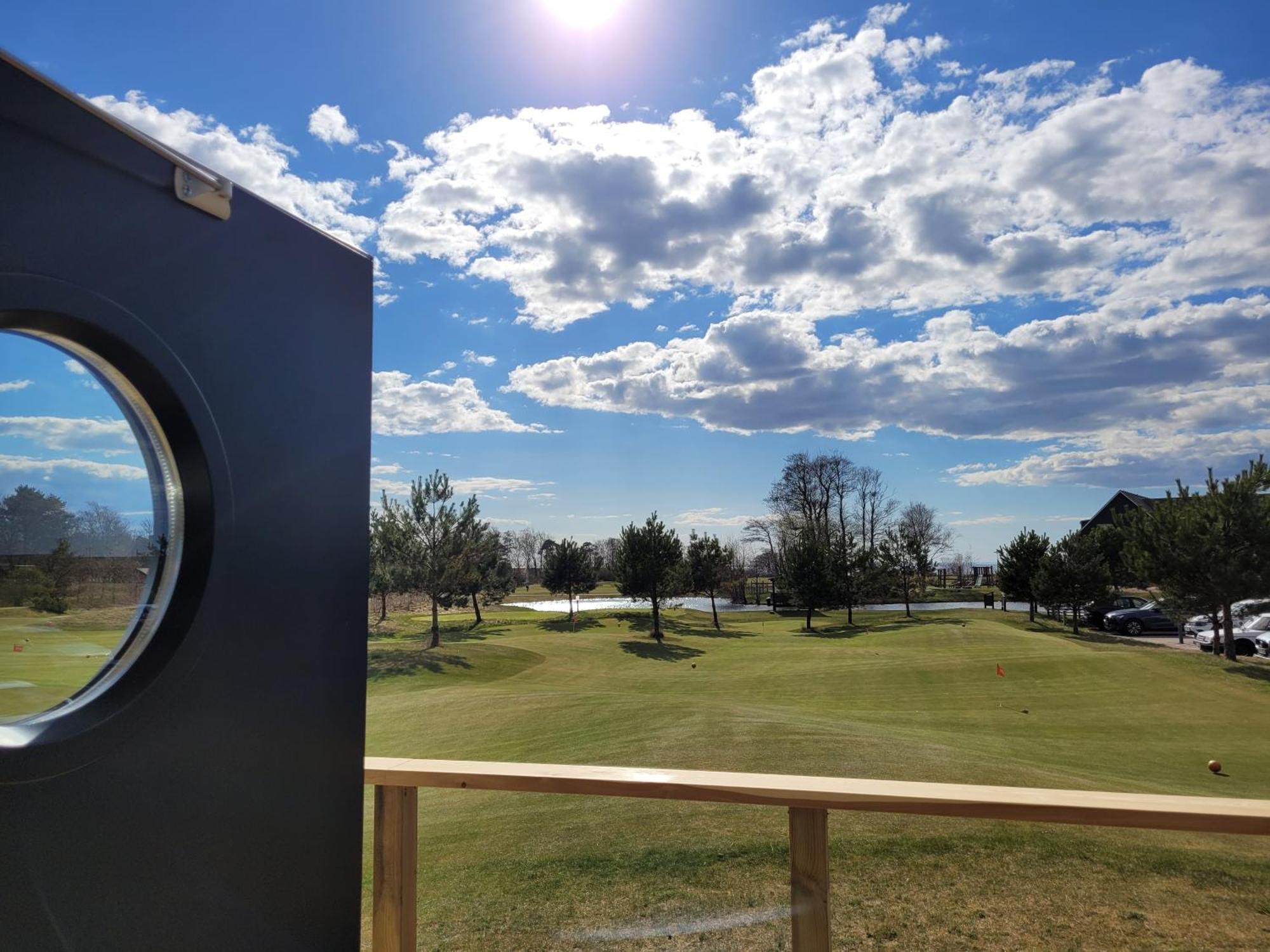 Halmstad Golfarena Stugor Экстерьер фото